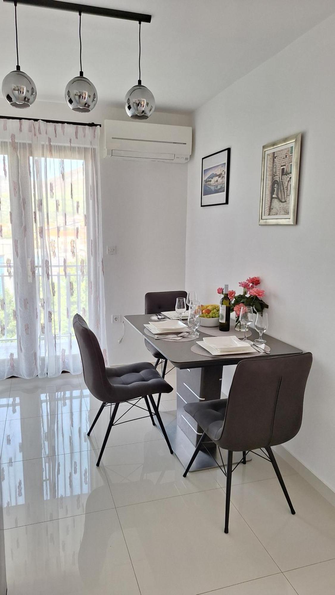Apartmani I & J Seric Seget Vranjica Exterior foto